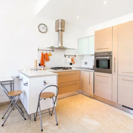 Apartment Orange